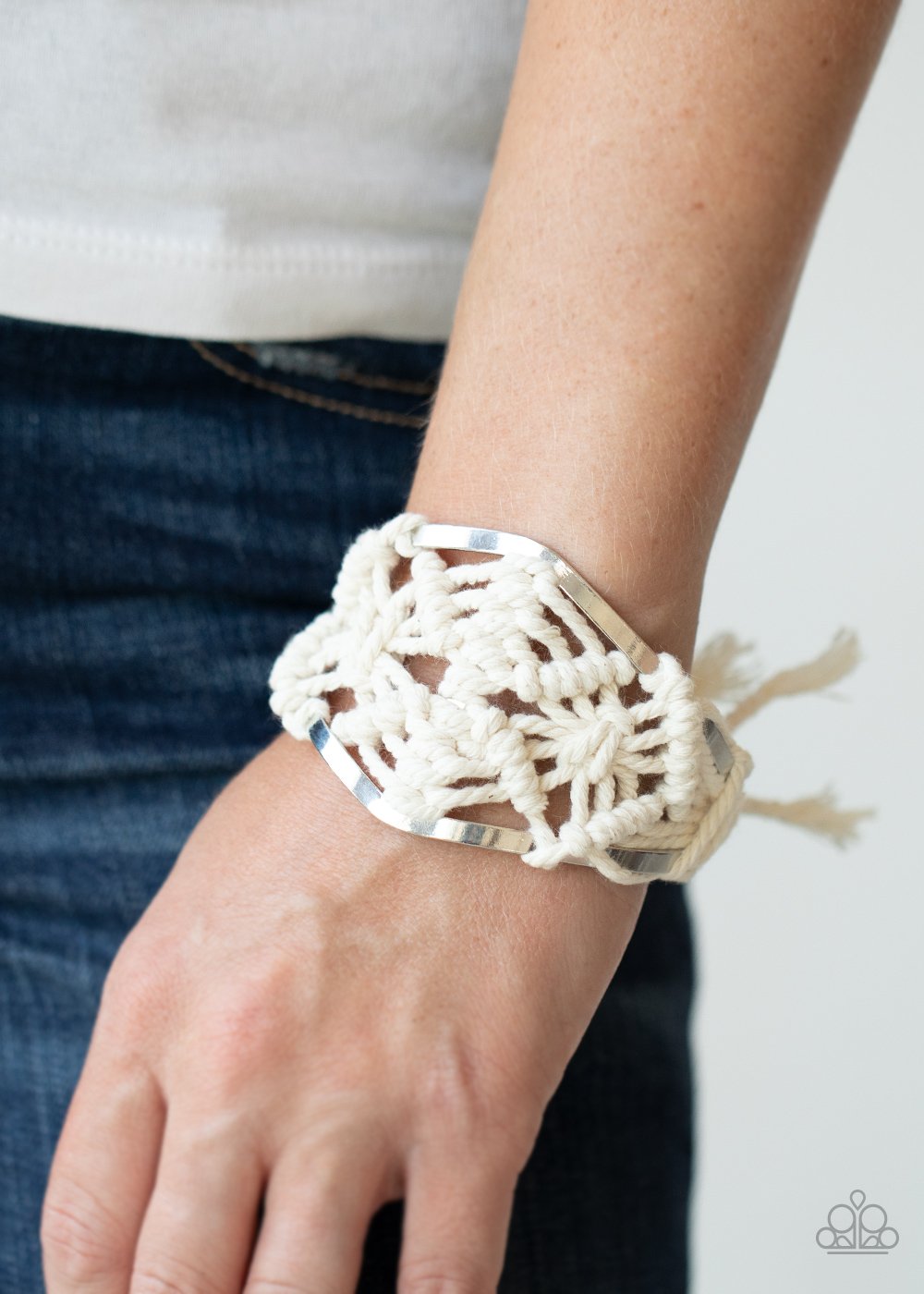 Macramé Mode - White Bracelet