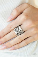 Load image into Gallery viewer, Follow The Tulips - Silver Ring
