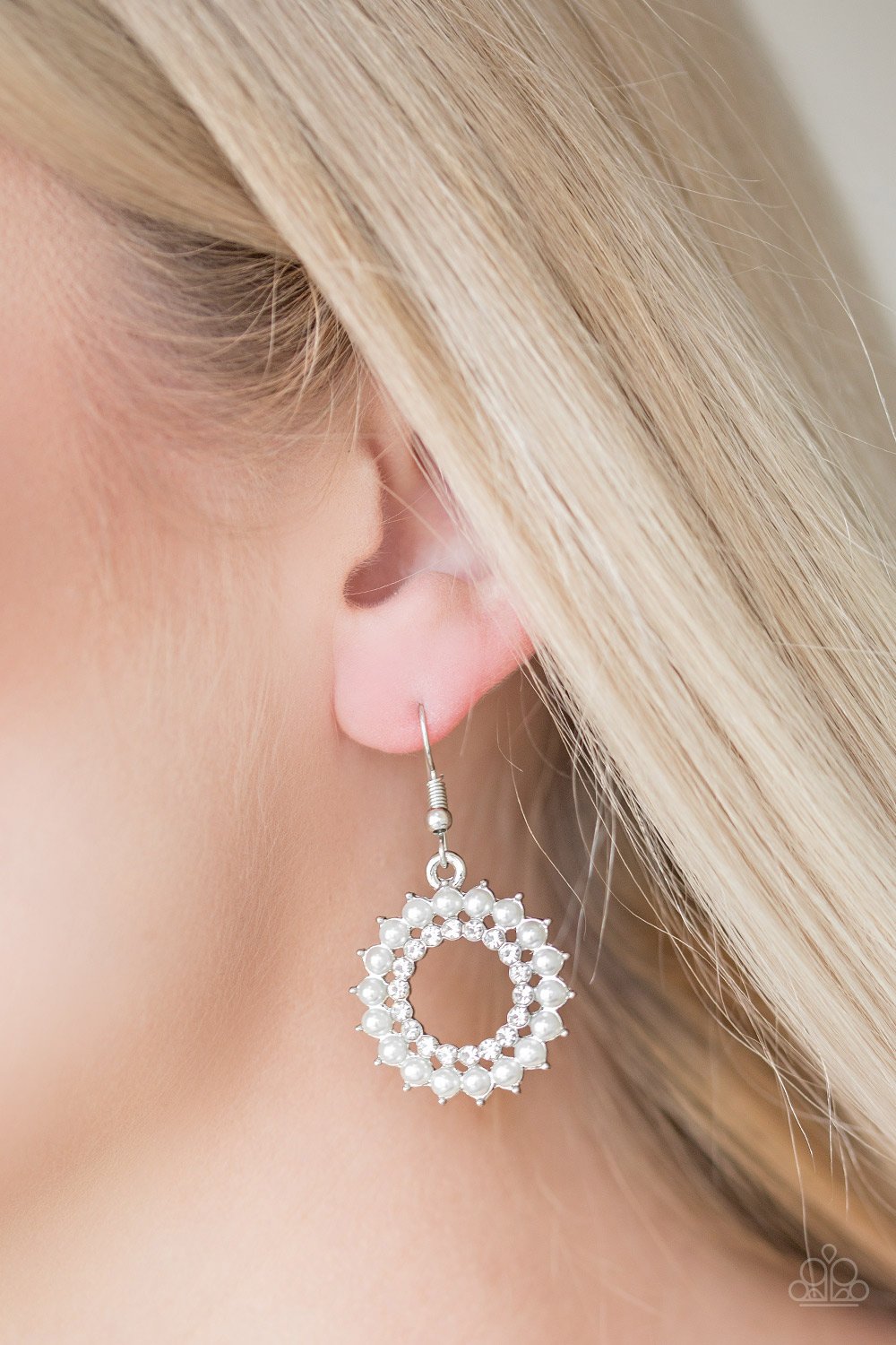 Wreathed in Radiance Silver Earring